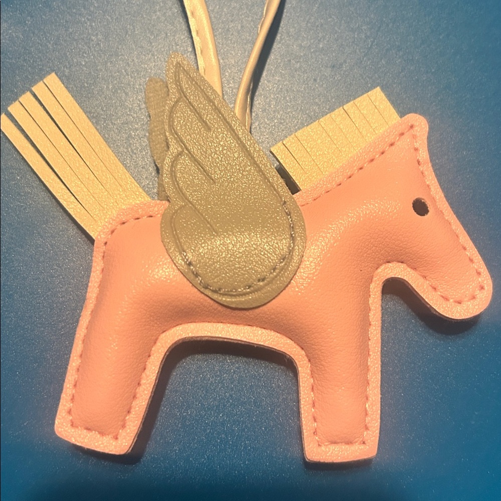 PINK PONY Vegan Leather Purse Charm NEW 🐴🧲